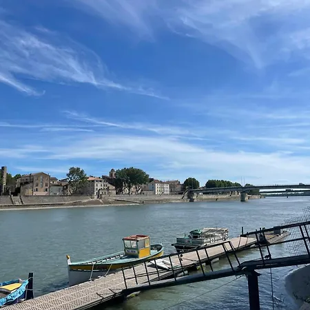 Refuge La Nuit Etoilee, Cosy Bedroom Au Bord De L'Eau, View On River Or Garden, Center 5 Mn Walk, Free Wifi, Coffee, Tea, Parking Arles Exterior photo